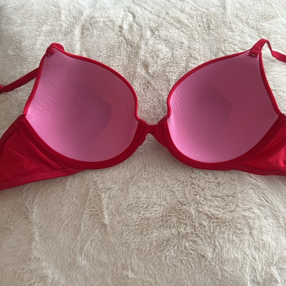 PINK Wear Everywhere t-shirt bra lightly lined 32C - Picture 2 of 4